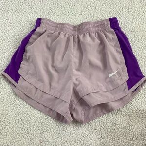 🚨LAST CHANCE!🚨 Nike Purple Athletic Shorts size small